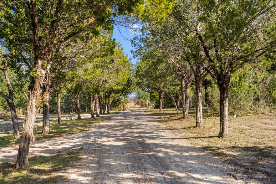 More Photos Of 534 County Road 407, Spicewood Land For Sale