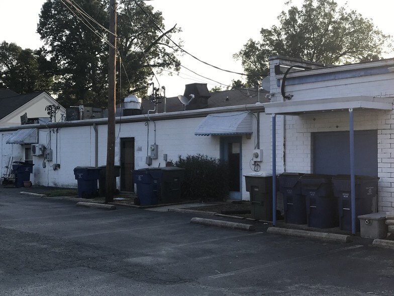 More Photos Of 300-302 N Main St, Graham Storefront For Sale