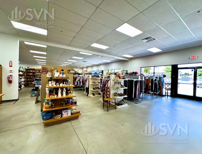 More Photos Of 790 S State St, San Jacinto Restaurant For Lease