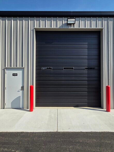 More Photos Of 3945 Lee St, Ayden Light Distribution For Lease