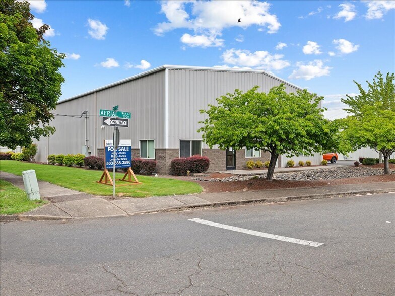 More Photos Of 2545 Aerial Way SE, Salem Warehouse For Sale