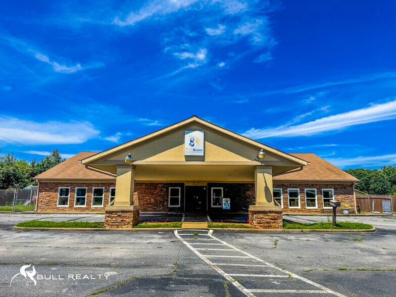 More Photos Of 2721 Highway 138 E, Jonesboro Daycare Center For Lease