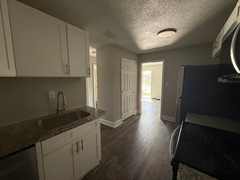 More Photos Of 2427 Carmine St, Charlotte Multifamily For Sale