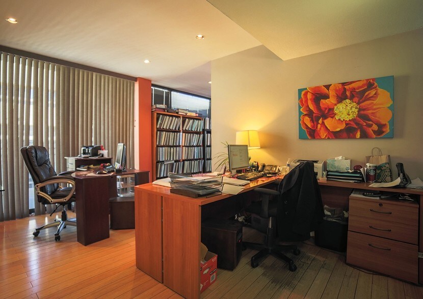 More Photos Of 220 Copper Ave NW, Albuquerque Office For Sale