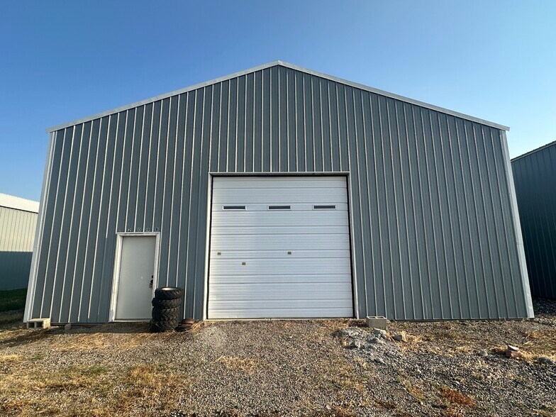 Primary Photo Of 1209 Old Highway 10, Laurel Warehouse For Lease