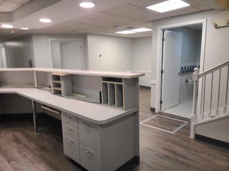 More Photos Of 131 N 5th St, Reading Office Residential For Lease