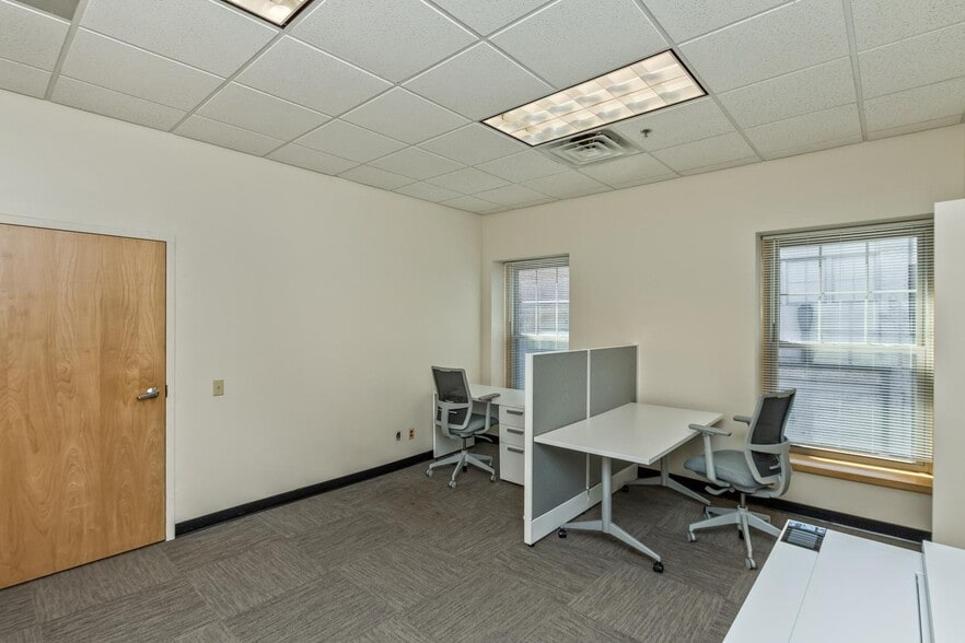 More Photos Of 56 College St, Asheville Office For Lease