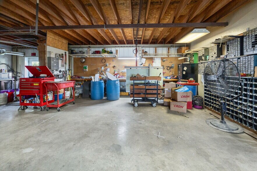 More Photos Of 8796 S US Highway 231, Brookston Specialty For Sale