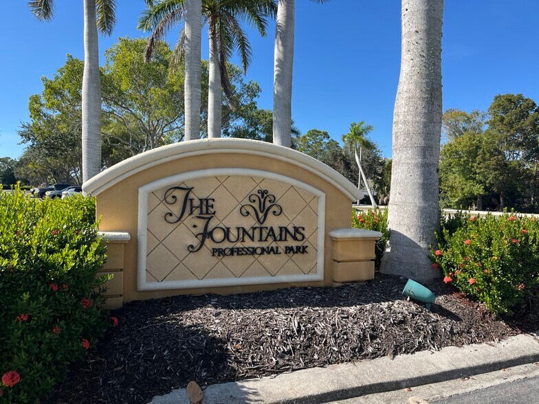 More Photos Of 3350 Woods Edge Cir, Bonita Springs Coworking Space