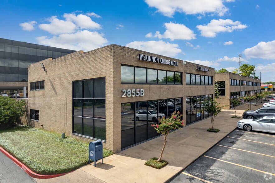More Photos Of 2855 Mangum Rd, Houston Office For Lease