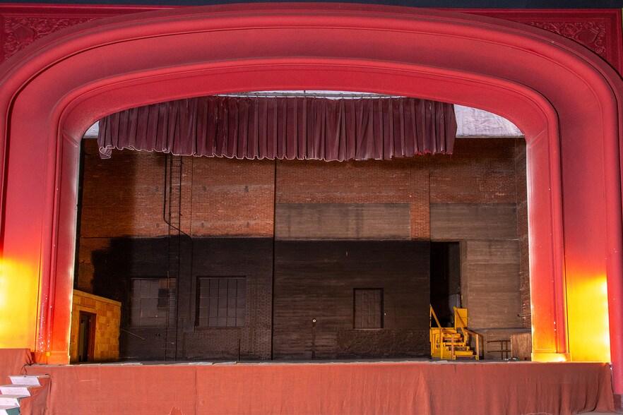 More Photos Of 401-411 N Main St, Pueblo Movie Theatre For Sale