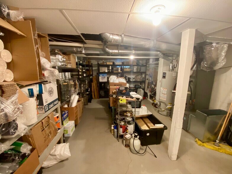 More Photos Of 730 Granite Ave, Shelby Specialty For Sale