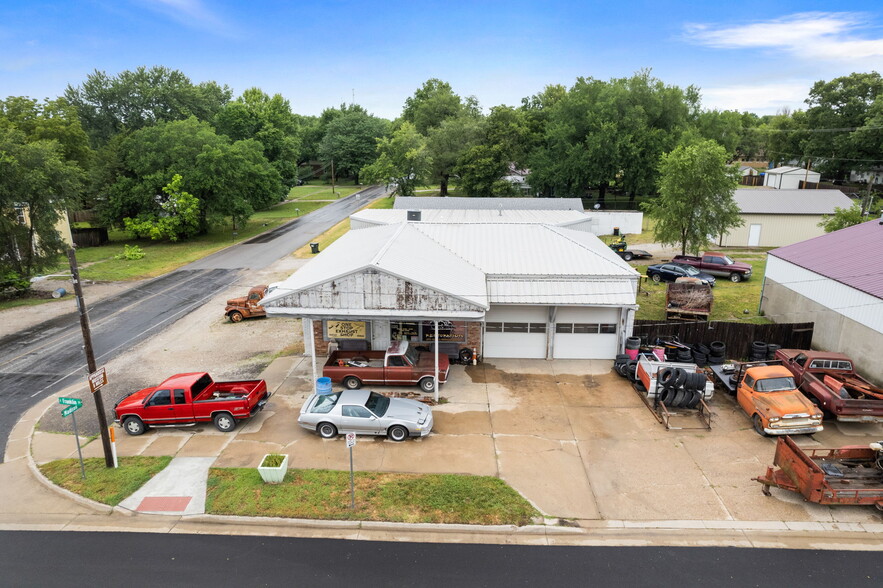 Primary Photo Of 103 E Franklin St, Pomona Auto Repair For Sale