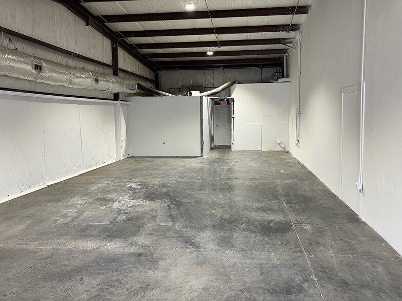 More Photos Of 2043 Highway 70 W, Dickson Distribution For Lease