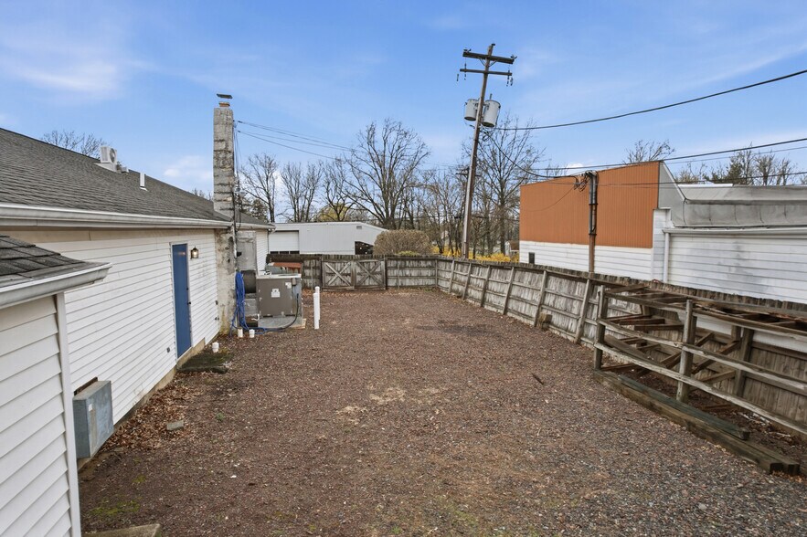 More Photos Of 105 High St, Dublin Flex For Sale