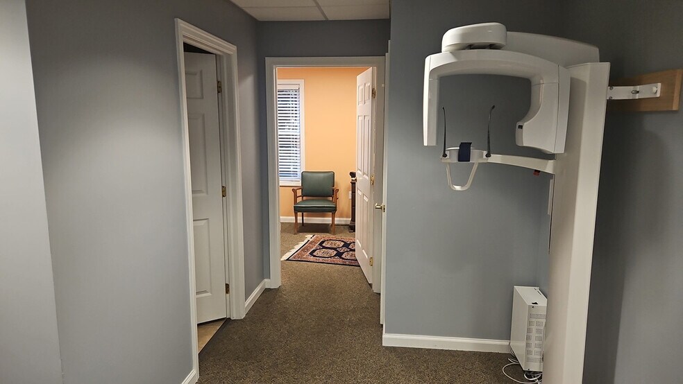 More Photos Of 1626 Getty Ave, Indiana Medical For Lease