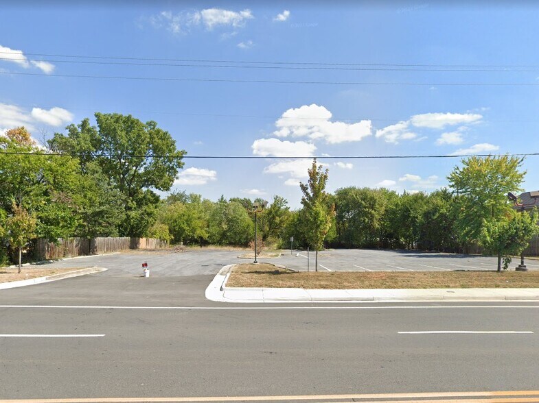 More Photos Of 2970 & 2978 Valley Ave, Winchester Showroom For Sale