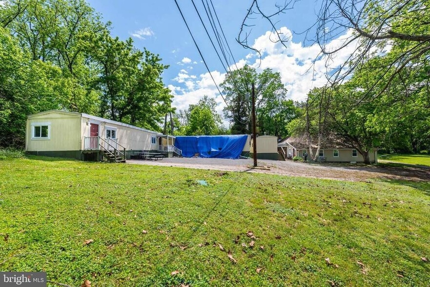 More Photos Of 6712 Dogwood Rd, Woodlawn Schools For Sale