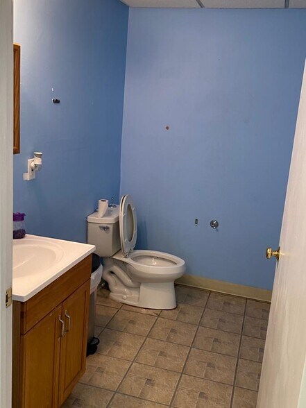 More Photos Of 3027 Atlantic Ave, Atlantic City Storefront For Lease