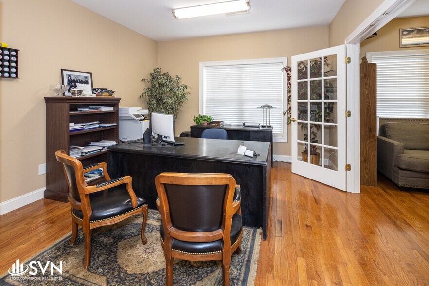 More Photos Of 80 Codell Dr, Lexington Medical For Sale