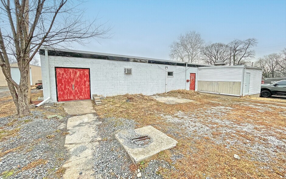 More Photos Of 142 Reno Ave, New Cumberland Warehouse For Lease