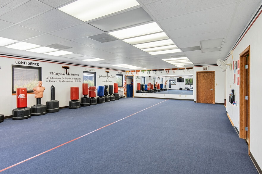 More Photos Of 2270 Salscheider Ct, Howard Warehouse For Sale
