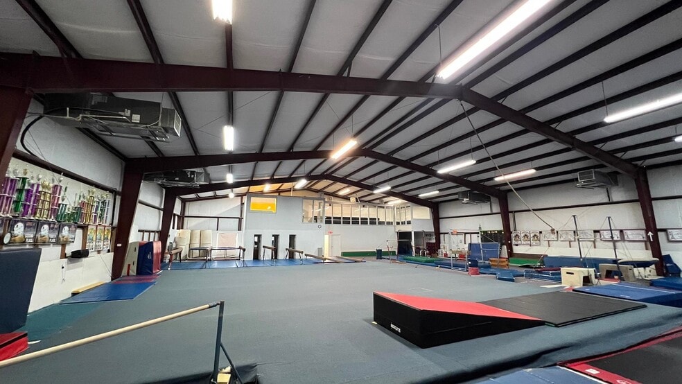 More Photos Of 7155 Highway 17, Fleming Island Warehouse For Sale