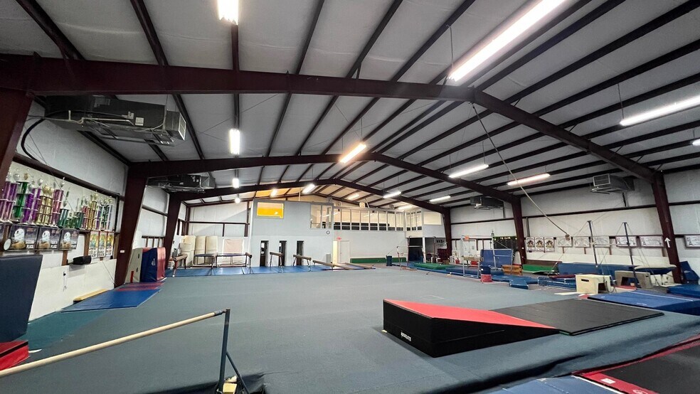 More Photos Of 7155 Highway 17, Fleming Island Warehouse For Sale