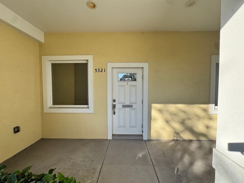 More Photos Of 5321 1st Ave S, Saint Petersburg Office Residential For Sale