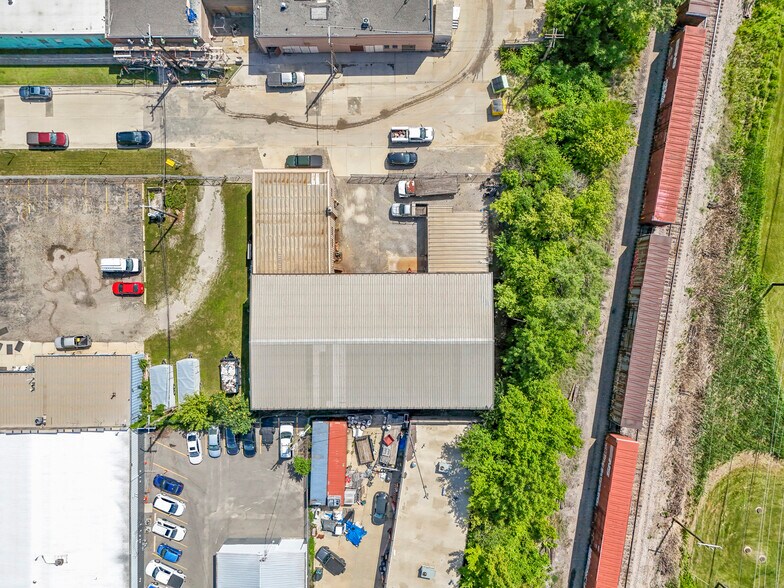 More Photos Of 16136 White Ave, Allen Park Warehouse For Sale