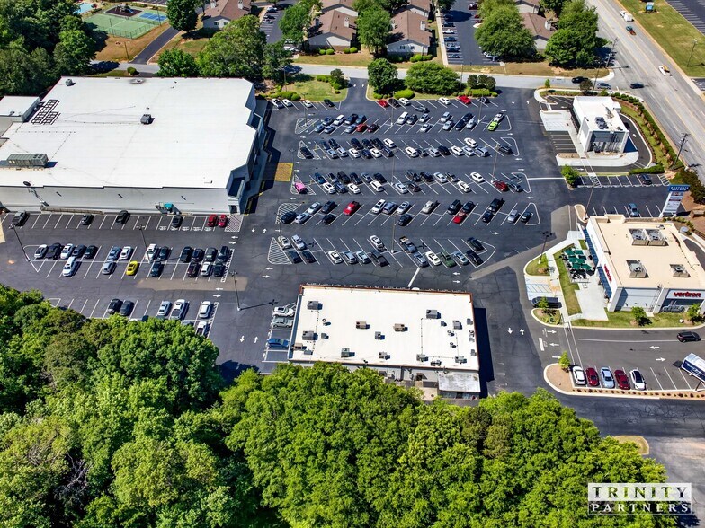 More Photos Of 5010 Old Spartanburg Rd, Taylors Freestanding For Lease