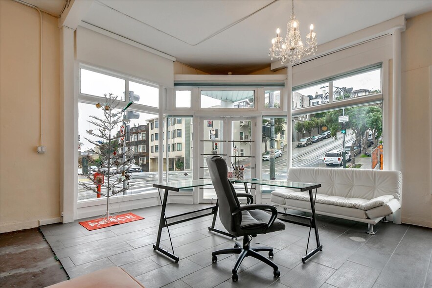 More Photos Of 800-804 Bay St, San Francisco Storefront Retail Residential For Lease