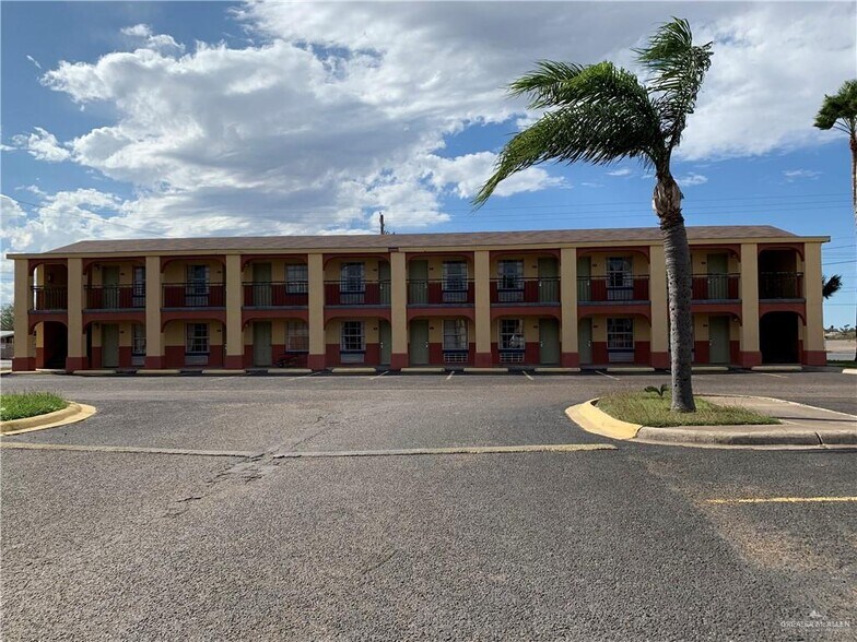 Primary Photo Of 1990 W Expressway 83, Mercedes Hotel For Sale