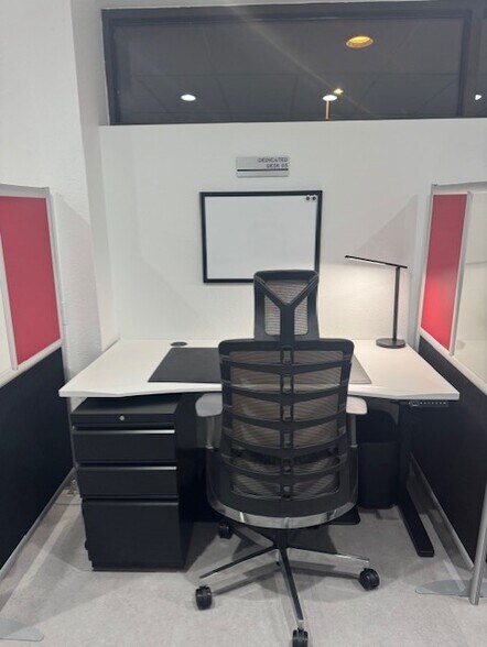 More Photos Of 3275 W Ina Rd, Tucson Coworking Space