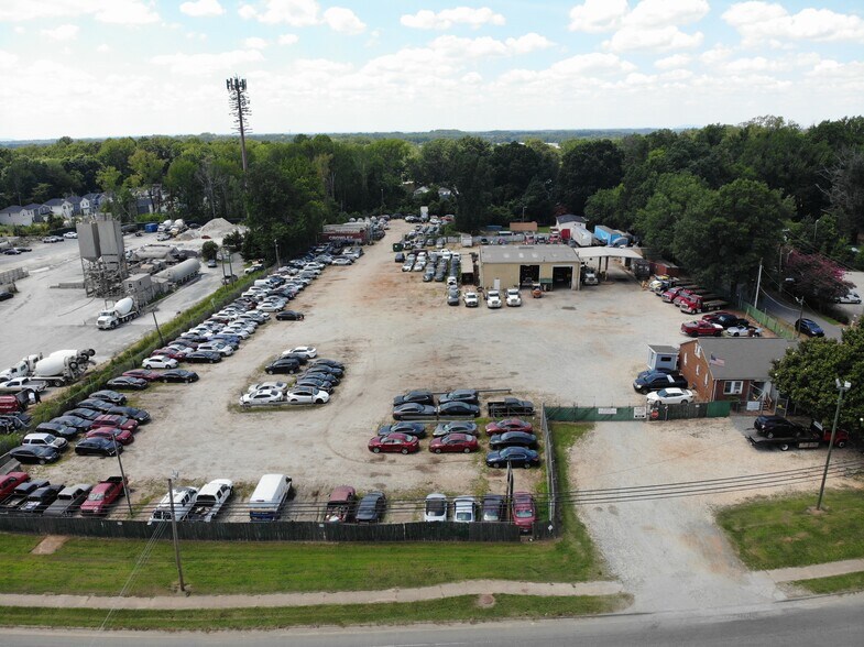 More Photos Of 7325 Old Statesville Rd, Charlotte Industrial For Lease