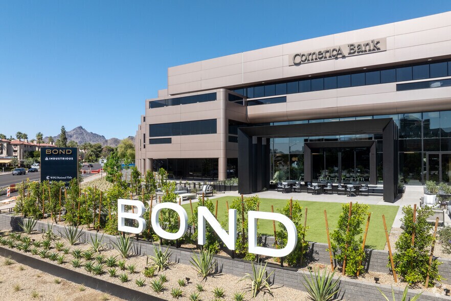 More Photos Of 3200 E Camelback Rd, Phoenix Coworking Space