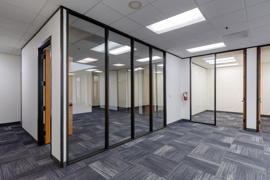 More Photos Of 514-518 SW Sixth Ave, Portland Office For Lease