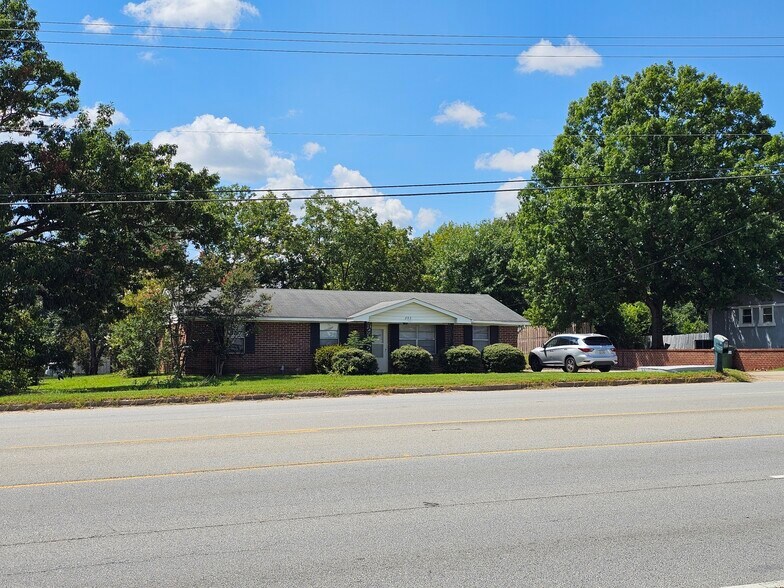 Primary Photo Of 207 S Belair Rd, Martinez Office For Sale