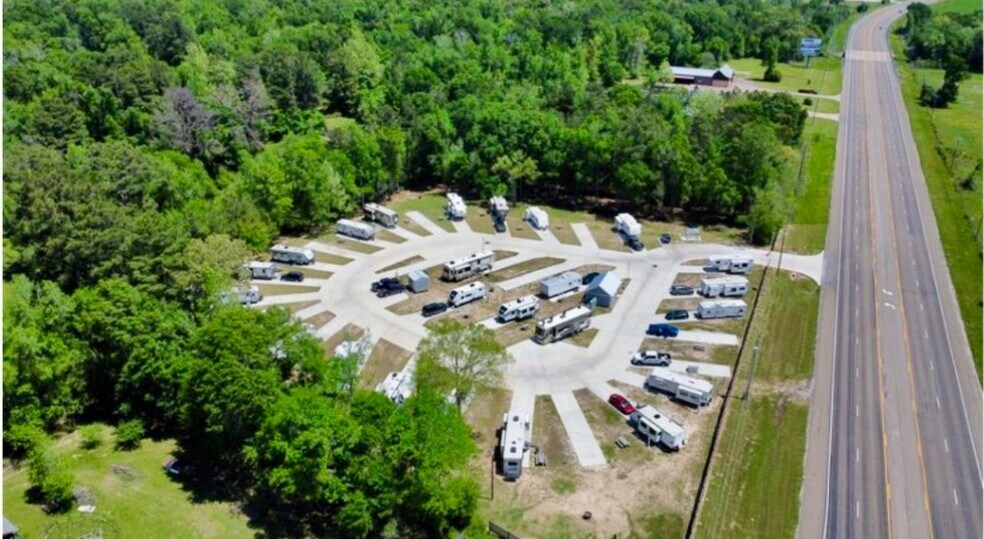 More Photos Of 5264 Ted Trout Dr, Lufkin Trailer Camper Park For Sale