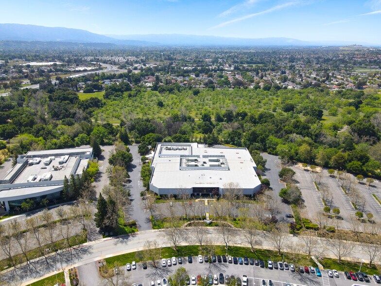 More Photos Of 5729 Fontanoso Way, San Jose Research And Development For Sale
