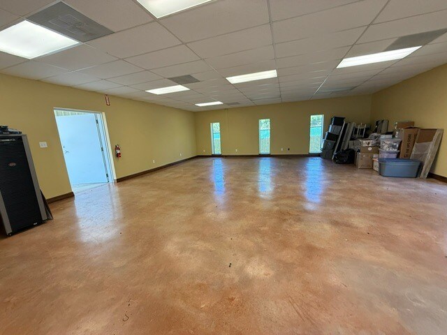 More Photos Of 16202 Butera Rd, Magnolia Warehouse For Lease