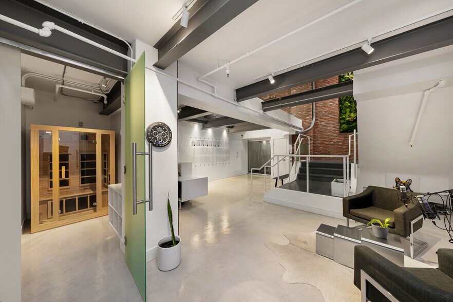 More Photos Of 950 6th Ave, San Diego Office For Sale