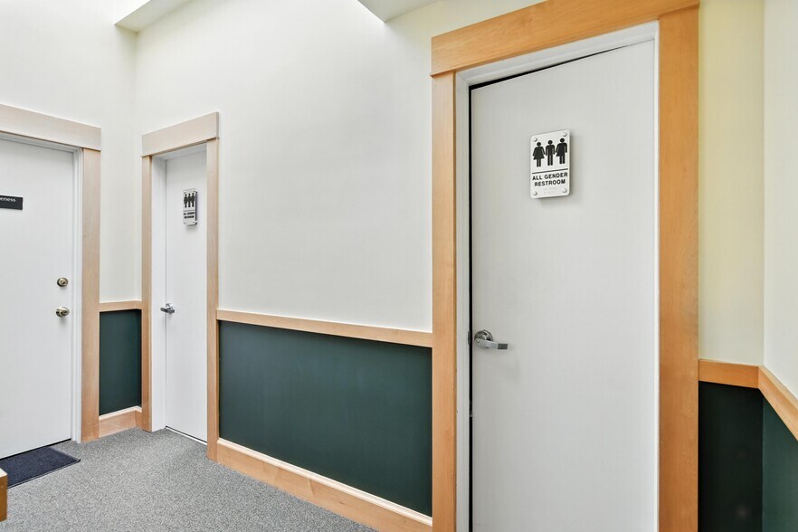 More Photos Of 5-7 Strong Ave, Northampton Storefront Retail Office For Lease