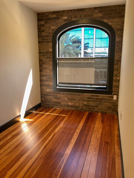 More Photos Of 689 Central Ave, Saint Petersburg Coworking Space