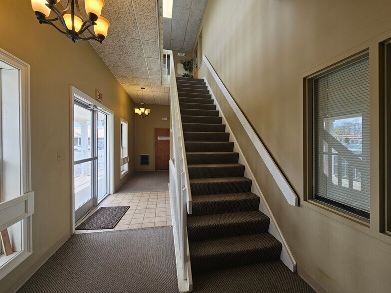 More Photos Of 1755 Meriden Waterbury Tpke, Plantsville Office Residential For Sale