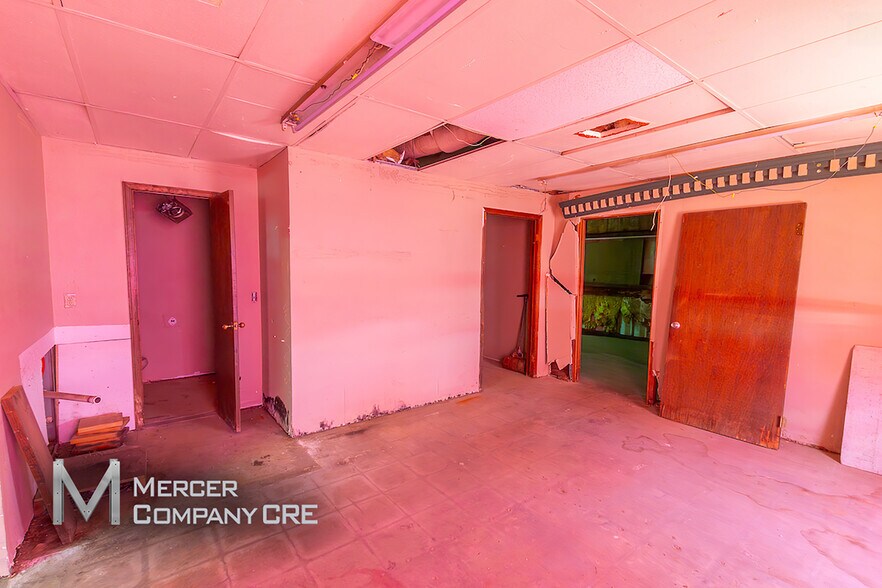 More Photos Of 440-460 N Rockwell Ave, Oklahoma City Unknown For Lease