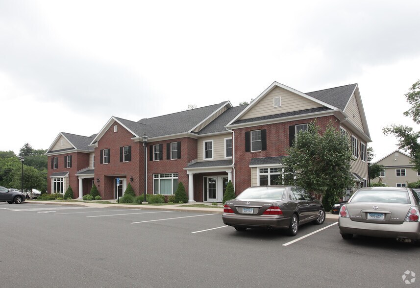 Primary Photo Of 225 Oakland Rd, South Windsor Coworking Space