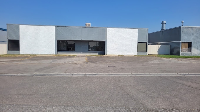 Primary Photo Of 900 N 400 W, North Salt Lake Manufacturing For Sale