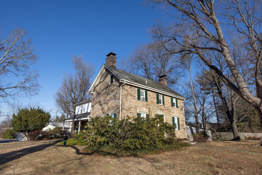 More Photos Of 6123 Lower York Rd, New Hope Specialty For Sale