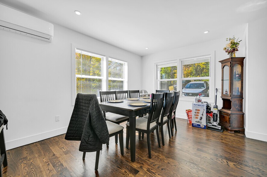 More Photos Of , Jefferson Valley Unknown For Sale